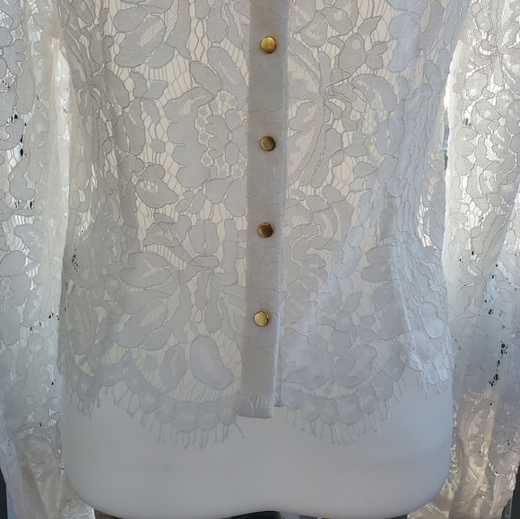 Forever 21 Lace Long Sleeve Scalloped Hem Top - Picture 7 of 12